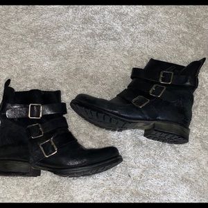 Steve Madden Colony Black Leat 9.5